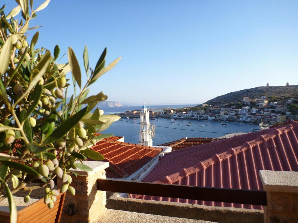 Bright Sun Villas Chalki Town Habitación foto